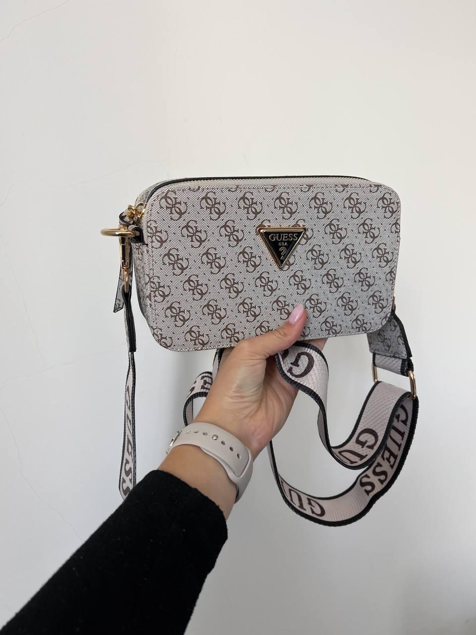 Жіноча сумка Гесс сіра Guess Gray