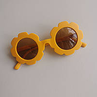 Дитячі сонячні окуляри квіточкою модні гірчичні