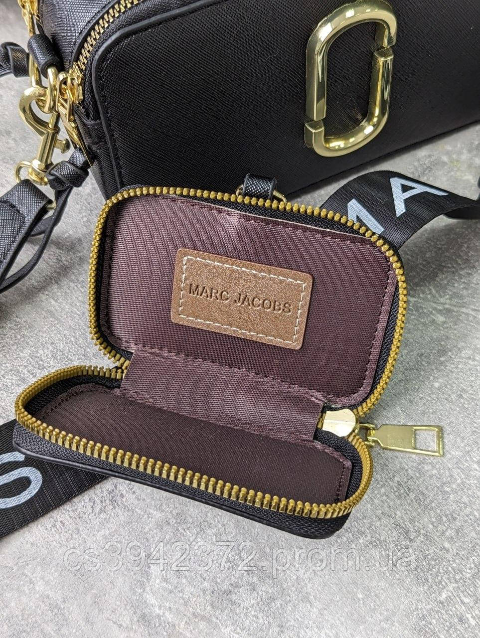 Женская стильная сумка Marc Jacobs Snapshot кроссбоди черного цвета с логотипом - фото 9 - id-p2171899905