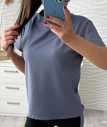 Жіноча літня базова однотонна футболка з легкої бавовни