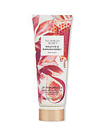 Лосьйон для тіла Victoria's Secret Natural Beauty Wild Fig & Manuka Honey Hydrating Body Lotion, 236 ml