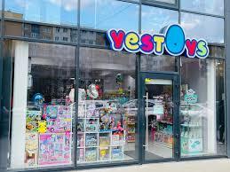 Дитячу косметику, таку як Набір косметики Martinelia Палітра-гаманець Блискучі крила (12245), можна придбати в магазині дитячих товарів YesToys, який розташований за адресою: м. Ужгород, вул. 8 Березня, 48. В цьому магазині ви знайдете широкий вибір товарів для дітей, у тому числі і дитячу косметику MARTINELIA. Не соромтесь звертатися до працівників магазину за додатковою інформацією та консультацією.