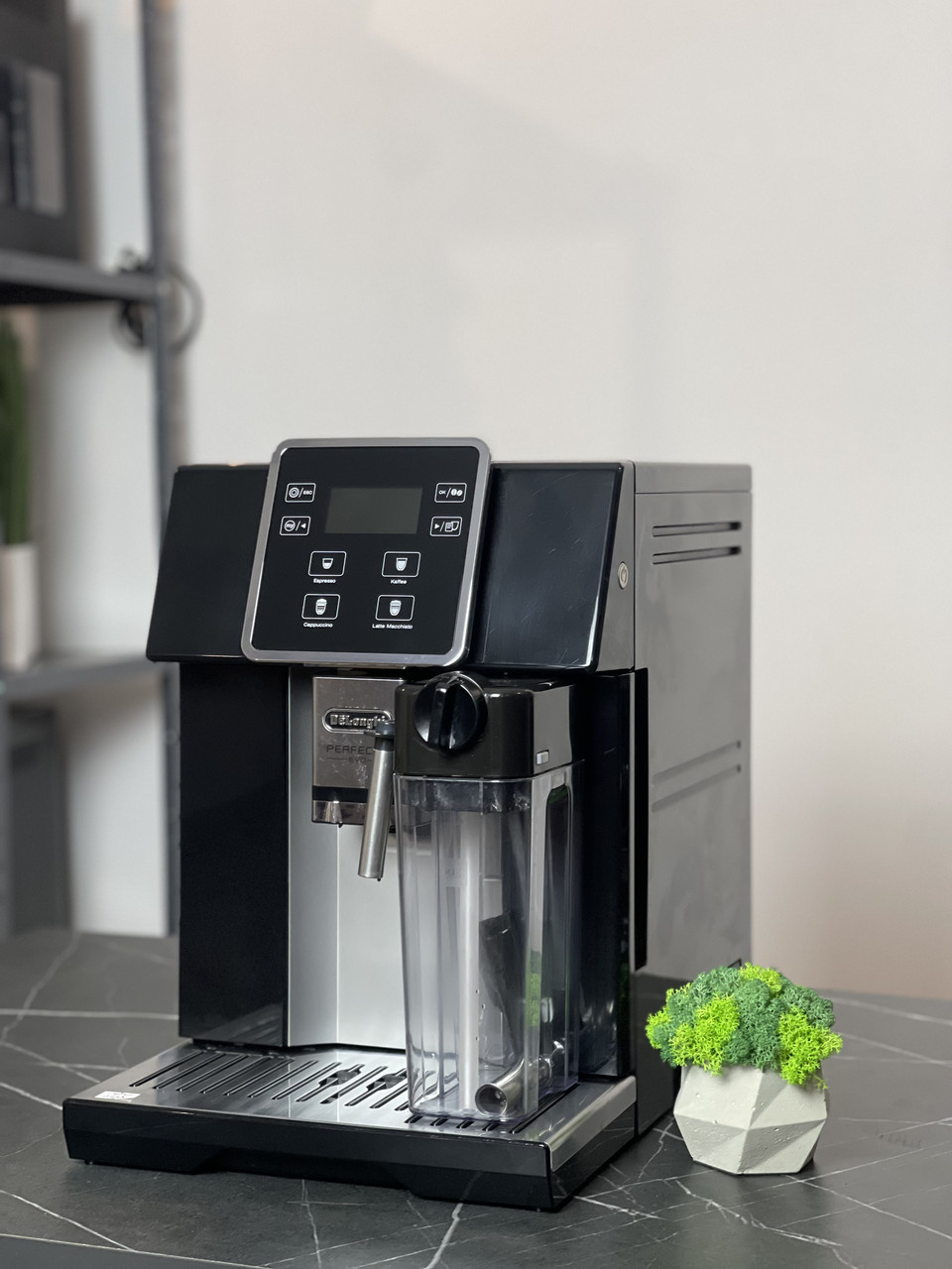 Кавомашина DeLonghi ESAM 420.40 B Perfecta Evo (refurbished)