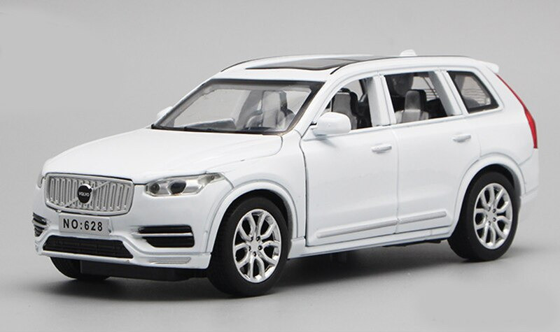 Модель позашляховика Volvo XC90. Металева машинка, машинка Вольво біла 1:32