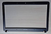 Рамка экрана Samsung R523, R525, R528, R530, R538, R530, R540 б.у. оригинал.