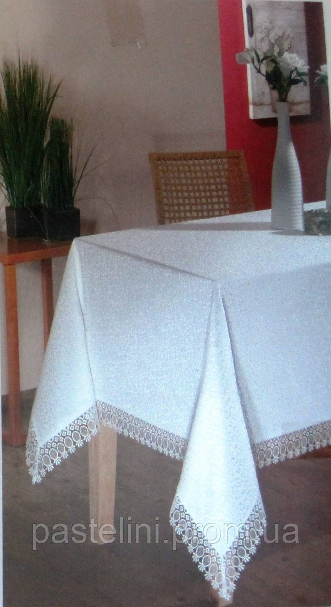 Скатертина 160х220 біла поліестер
