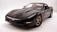 Модель коллекционная UT Models AUTOart 1:18 Chevrolet Corvette (C5) Hardtop Black