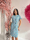 Красиве літнє плаття жіноче з коротким рукавом у квіточку блакитна сукня на літо з поясом з тканини софт, фото 4