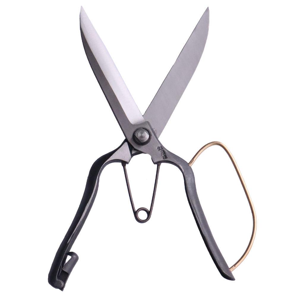 5677846330_w640_h640_nozhitsi-