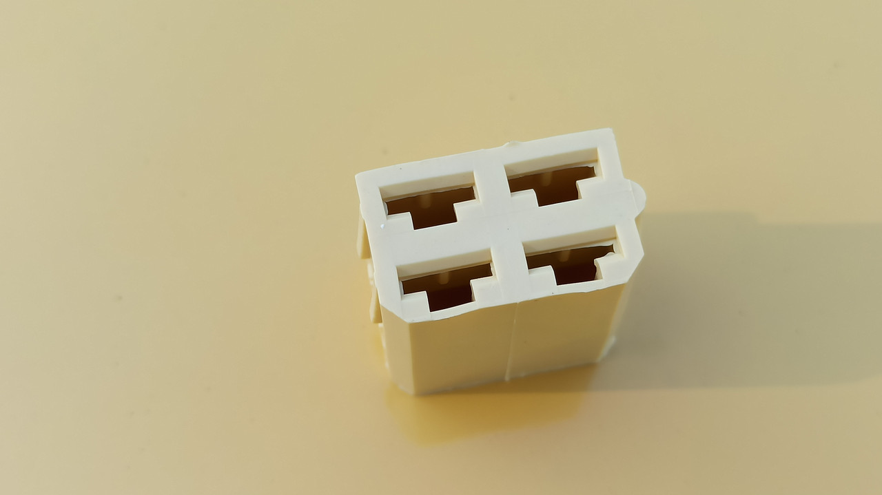 Роз'єм проводу мама 4 контактний