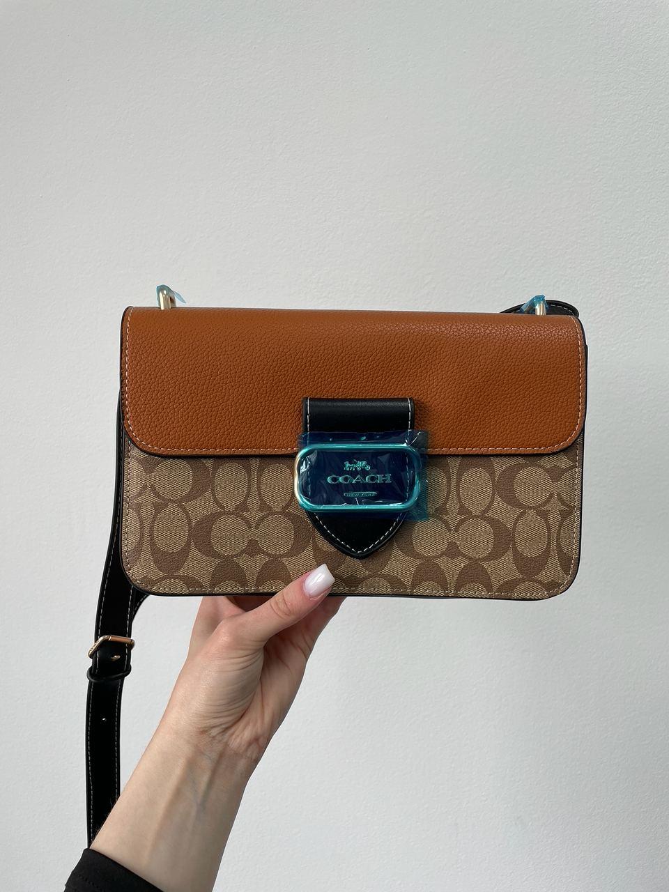 Жіноча сумка Коуч коричнева Coach Brown Morgan Shoulder Bag In Colorblock Signature