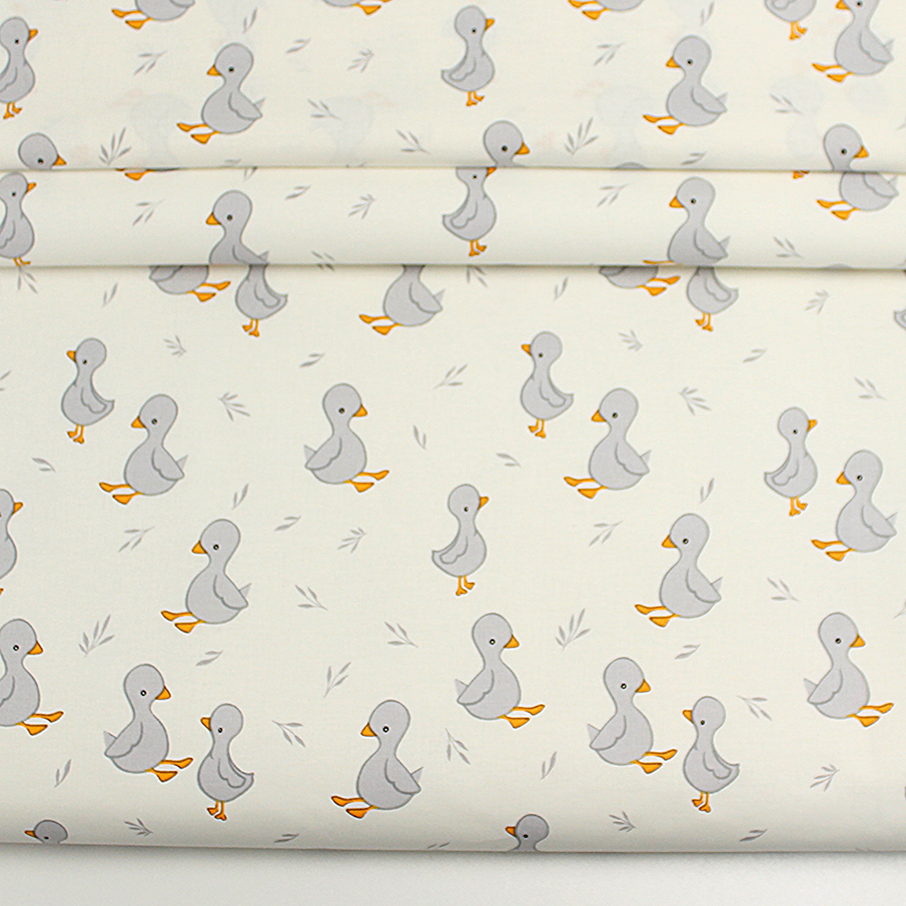 Ранфорс шириною 240 см "Сірі качечки та гілочки" на молочному тлі № F-3262, фото 1