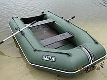 Моторний надувний човен Ладья ЛТ-270МЕ зі слань-килимком, фото 2
