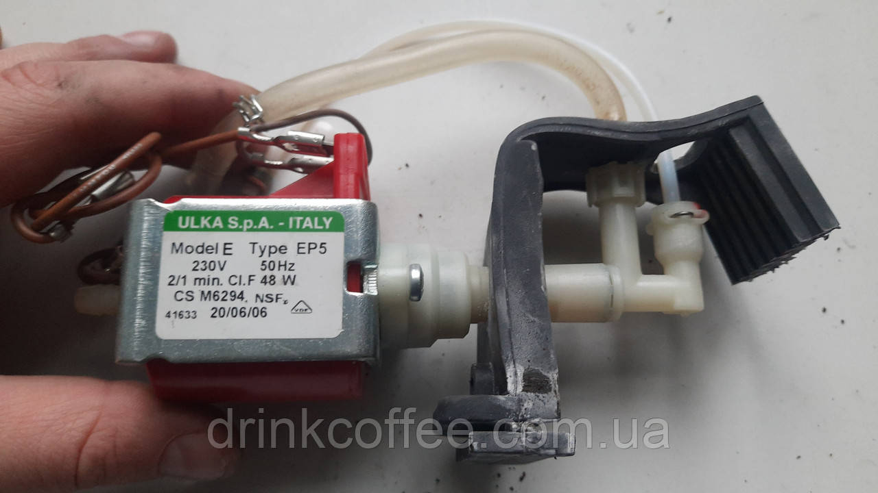 Насос помпа ULKA Type EP5 у зборі для кавомашини DeLonghi ESAM 3300_3 Magnifica Rapid Cappuccino б/у