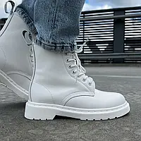 Оберіть стильні черевики Dr.Martens White Fur