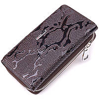 Вместительное женское портмоне из лакированной фактурной кожи KARYA 21429 Коричневый NX, код: 8061470