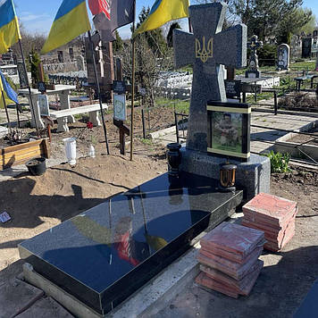 Пам'ятник "Козацький хрест" герою України на могилу 900*1900