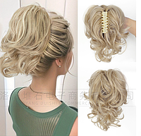 Шиньон заколка на крабе с волосами модель пальма №16Н613 мелирование блонд с пепельно-бежевым