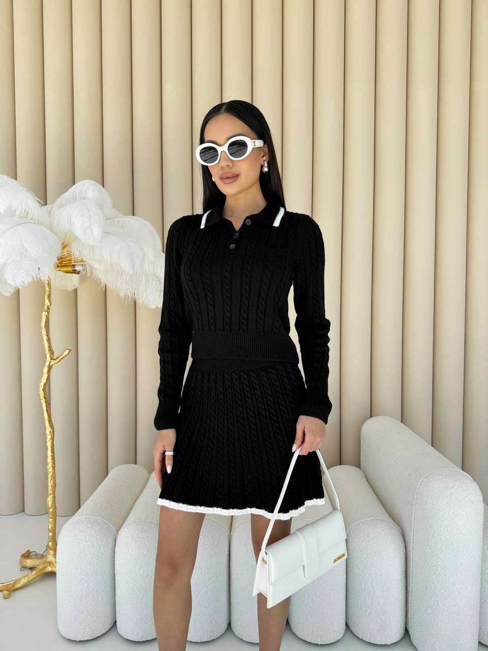 Костюм в'язаний кофта з коміром і спідниця міні з візерунком