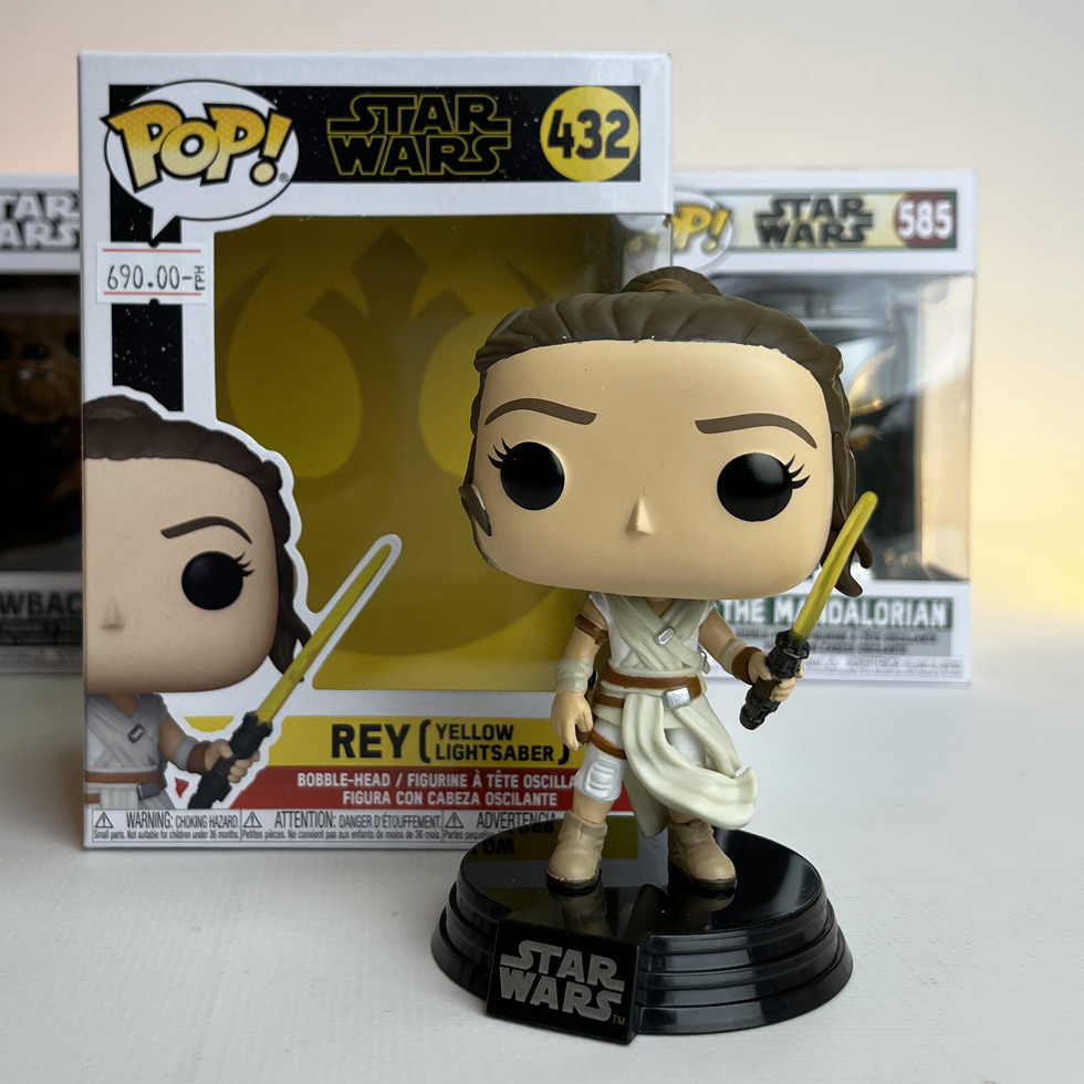 Фігурка Funko POP - Star Wars - Rey with Yellow Saber, 51482
