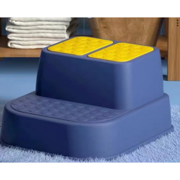 Легкість і комфорт у ванній: двоступенева підставка для ніг