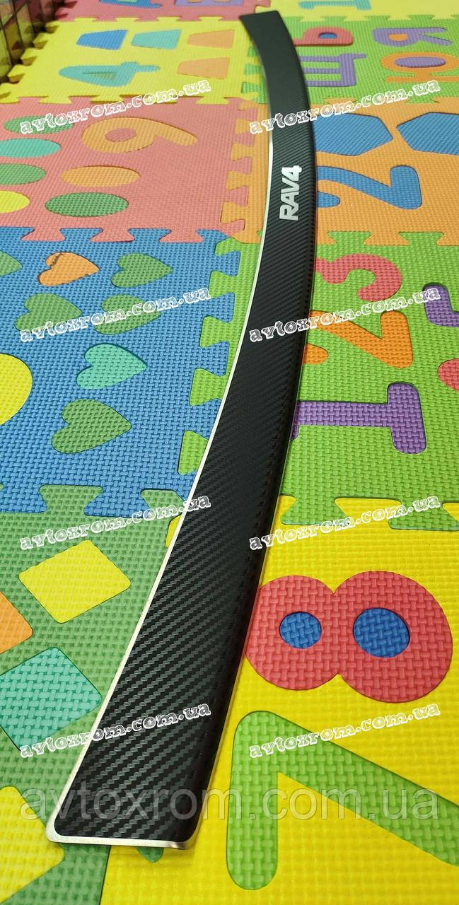 TOYOTA RAV-4 IV FL з *2016-2018рік Тойота Рав 4 Накладка на Бампер з загибом під Карбон Premium Нержавійка, фото 1