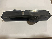 Кнопка открывания крышки багажника с подсветкой номера и камерой Ford Focus 11-19, 4d F1ET-19G490-AC