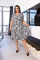 Женское легкое платье миди из софта больших размеров с коротким рукавом