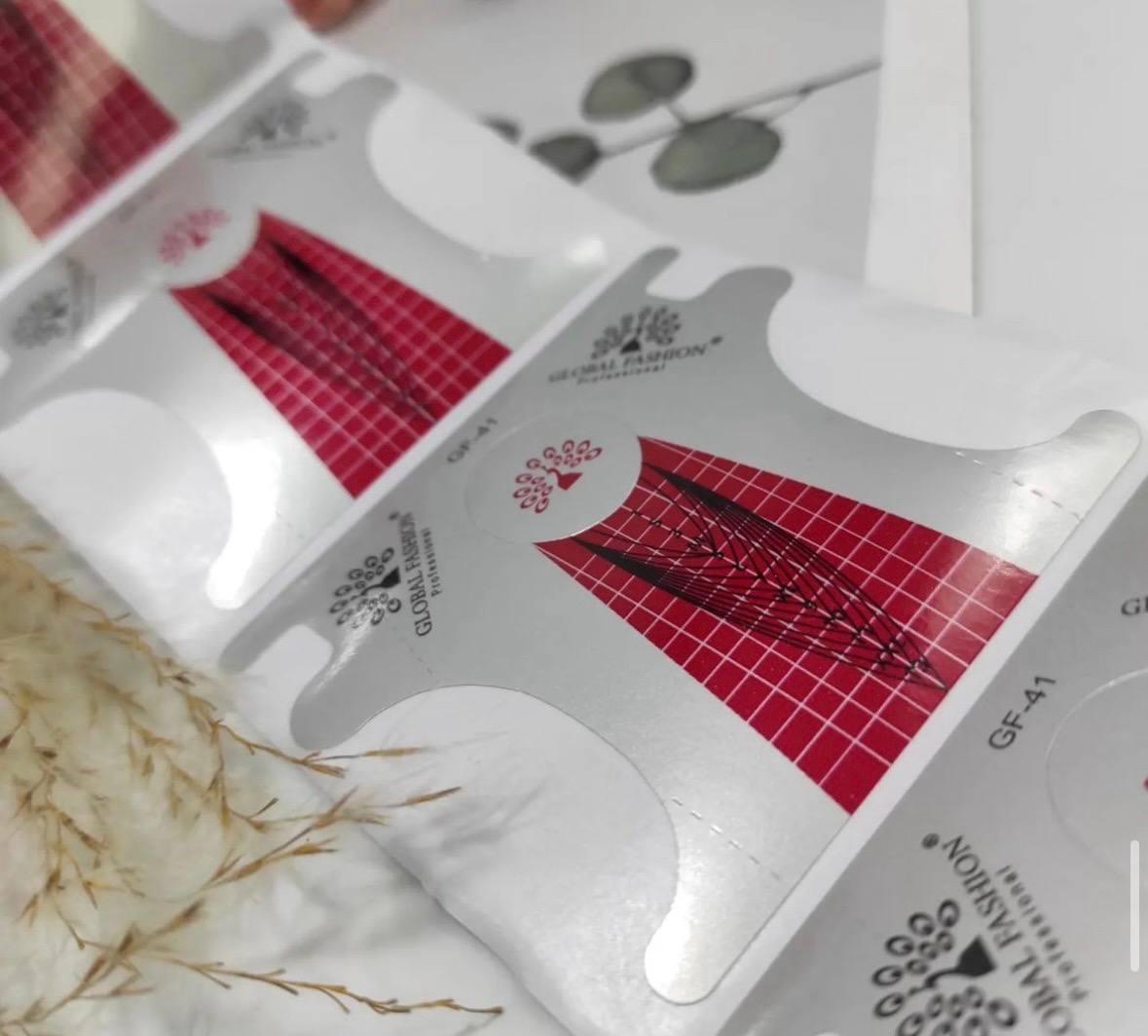 Форми для нарощування нігтів стирати рулон 300 шт.