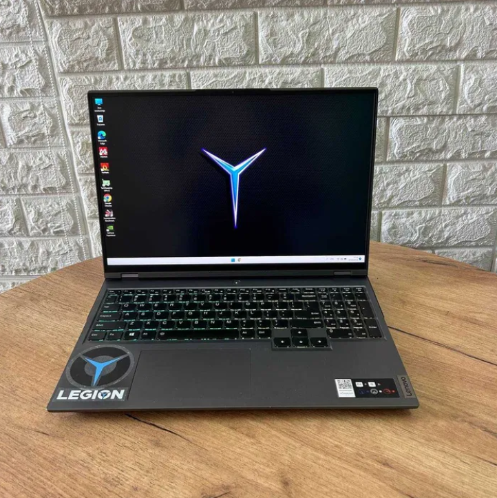 Ноутбук Lenovo Legion 5 16.0" 2K IPS 165Hz Ryzen 7 5800H 32Gb SSD 1Tb RTX 3070 Б/В