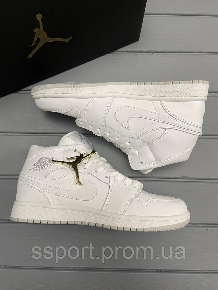 Кросівки Nike Air Jordan 1 (білі)