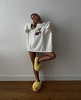 IZI Женский весенний оверсайз лонгслив с принтом Скрудж и том, молочный цвет; размер: 42-46 универсальный