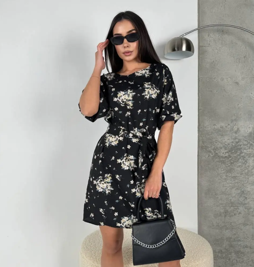 Легка літня сукня в квіточку чорна сукня прямого крою з поясом коротка жіноча сукня з рукавом на літо, фото 1