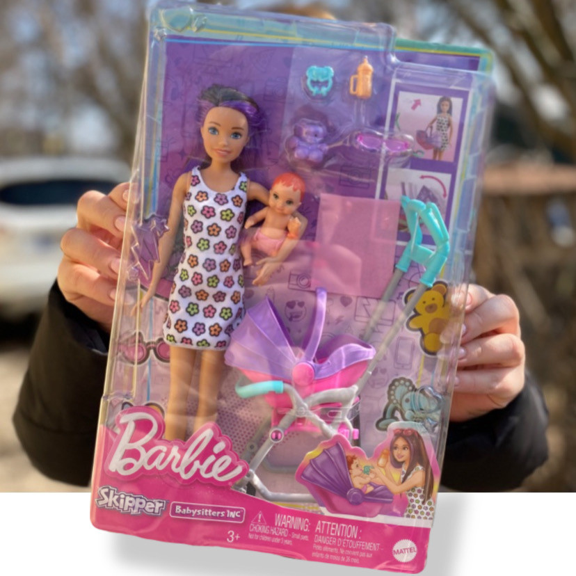 Лялька Барбі Скиппер Няня з коляскою і пупсом Barbie Skipper GXT34