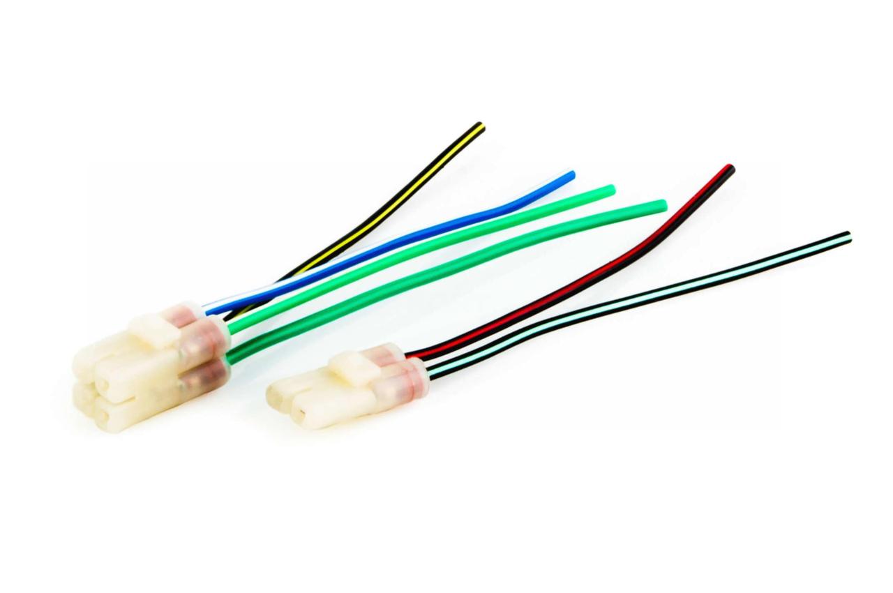 Розєм комутатора 4T GY6 50-150 (4+2 контакти, мама, + проводи) ZUNA