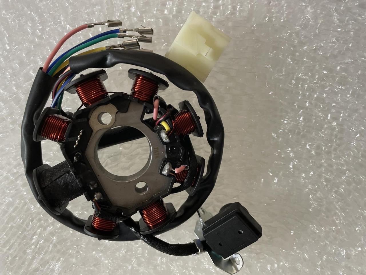 Статор генератора 4T CB/CG 150 (7+1 котушок, 5 проводів) AMG