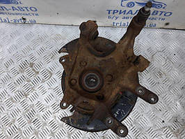 Цапфа задня права зі ступицею Hyundai