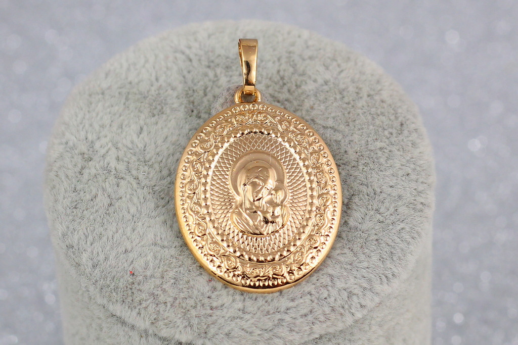 Ладанка Xuping Jewelry овальна Марія з немовлям 2,8 см золотиста