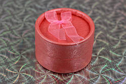 Подарункова коробочка кругла рожева з малюнком для сережок або кільця р 5.5 см висота 5.5 см