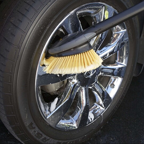 Щітка для миття зовнішньої сторони дисків Meguiar's X1025EU Versa Angle Wheel Face Brush