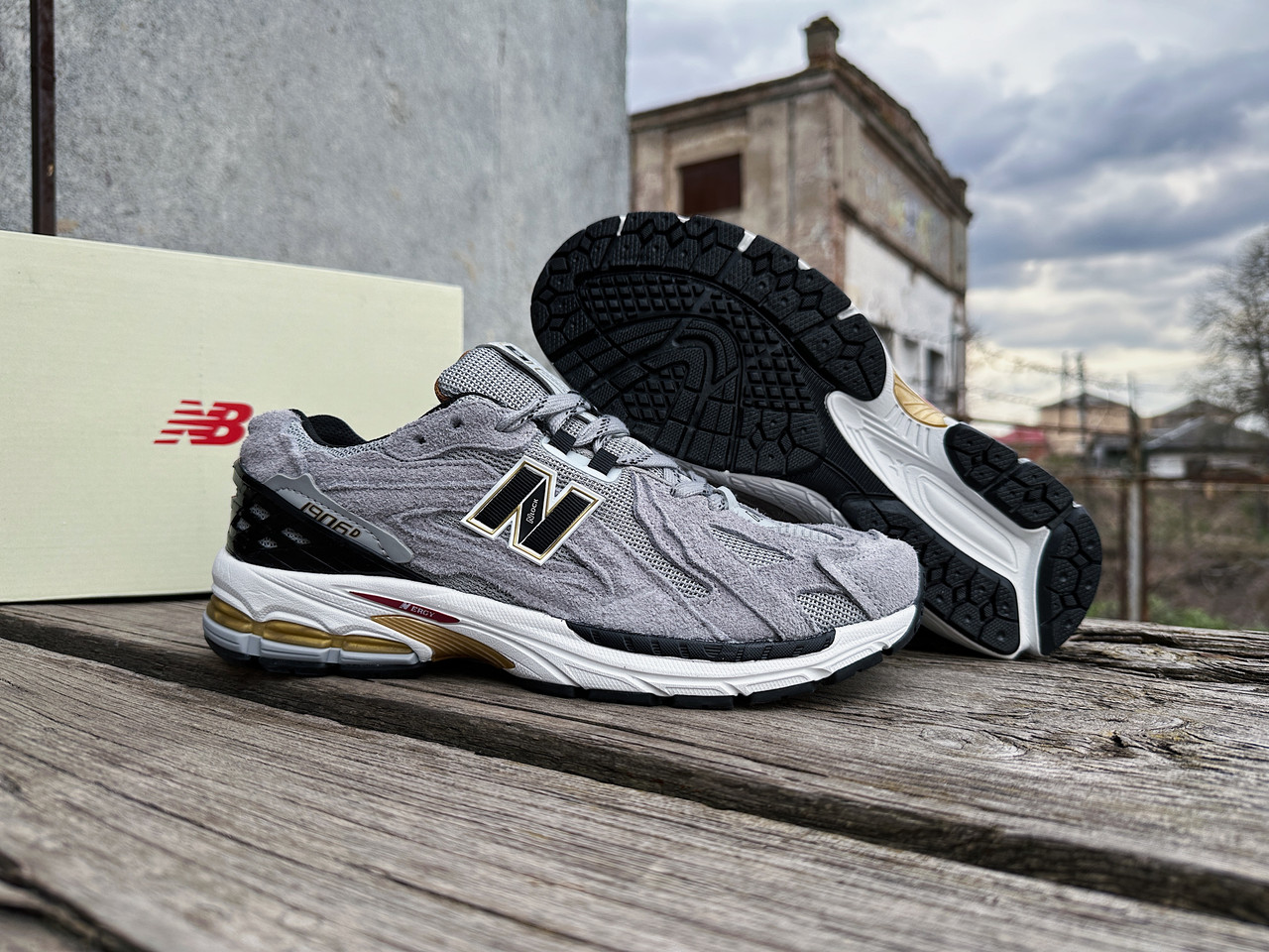 Чоловічі кросівки New Balance 1906D Protection Pack Grey Gold сірий