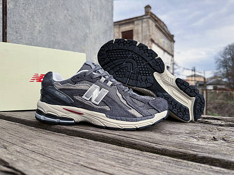 Чоловічі кросівки New Balance 1906D Protection Pack Graphite темно-сірі, фото 1