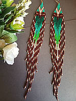 Сережки из бисера с бахромою Изумрудно-коричневые, длина 26 см ширина 3 см.