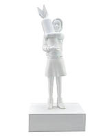 Banksy Bomb Hugger біла (Фігурка)