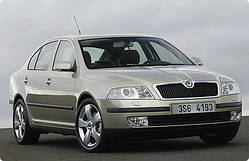 Лобове скло на Skoda Octavia A5 2004-12 г.