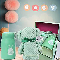 Подарочный набор для детей новорожденных Simple Life (игрушка, термокружка, плед)