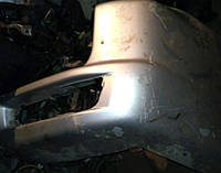 Правый клык заднего бампера Мицубиси Паджеро Вагон 3 2000 - 2003 года .