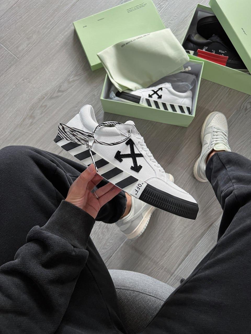 Кросівки чоловічі чорно-білі OFF-WHITE Vulcanized Low Canvas White Black (15886)