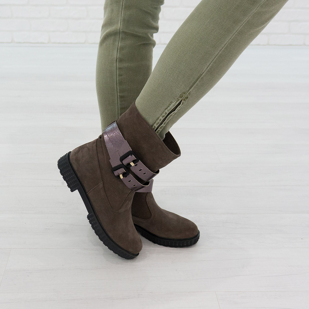 Ботинки на низком ходу женские Woman's heel коричневые из натуральной замши - фото 2 - id-p403050334