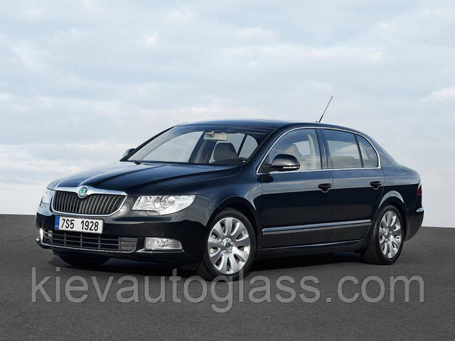 Лобове скло на Skoda Superb 2008-15 р. в.